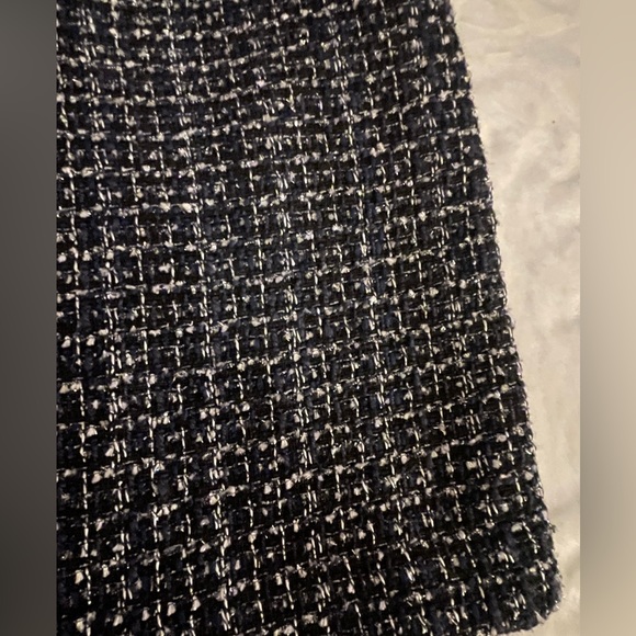 DKNY//Women's Metallic Tweed Straight, Pencil Skirt//Sz 12 - Picture 5 of 11